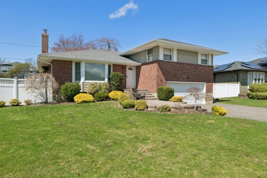 3-web-or-mls-Wayland Rd-S0704-003 3-web-or-mls-Wayland Rd-S0704-003