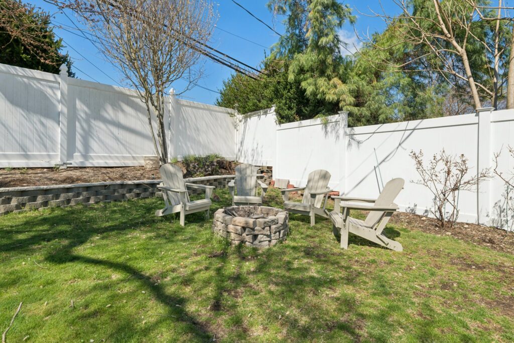 33-web-or-mls-Wayland Rd-S0704-033 33-web-or-mls-Wayland Rd-S0704-033