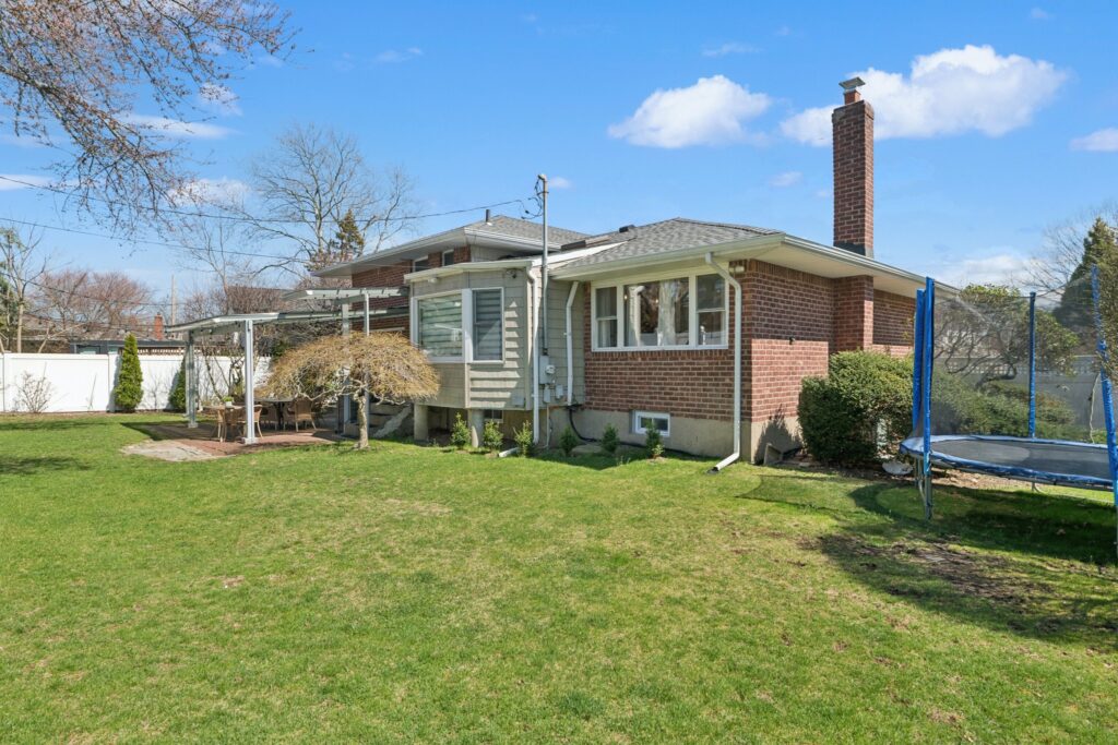 36-web-or-mls-Wayland Rd-S0704-036 36-web-or-mls-Wayland Rd-S0704-036