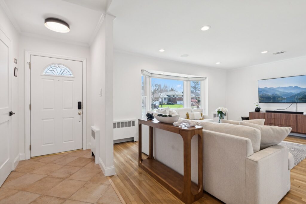 8-web-or-mls-Wayland Rd-S0704-008 8-web-or-mls-Wayland Rd-S0704-008