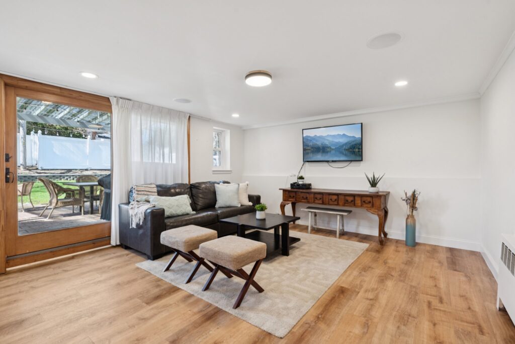 9-web-or-mls-Wayland Rd-S0704-009 9-web-or-mls-Wayland Rd-S0704-009